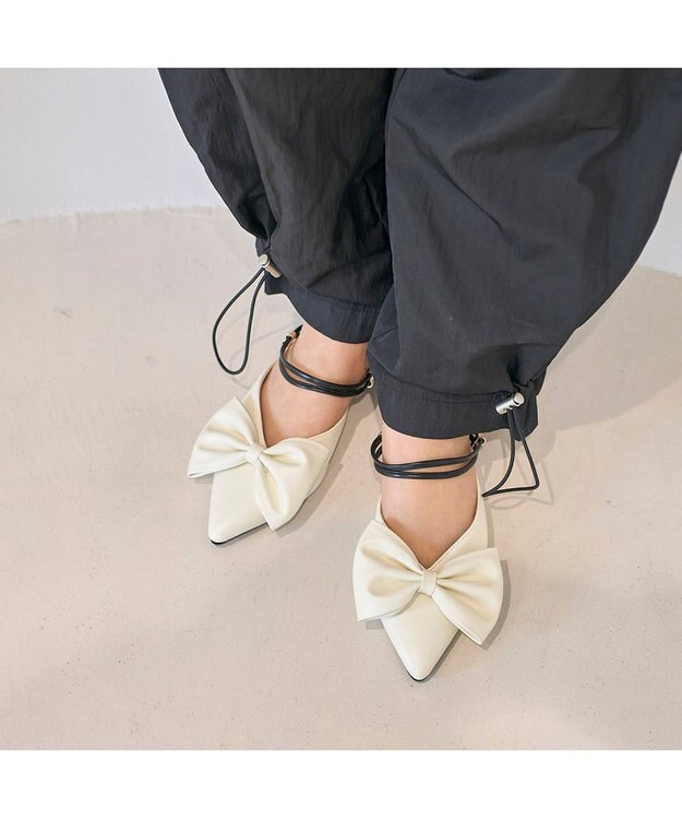 MODE ET JACOMO <noyau>2WAYリボンストラップミュールパンプス ホワイトコンビ