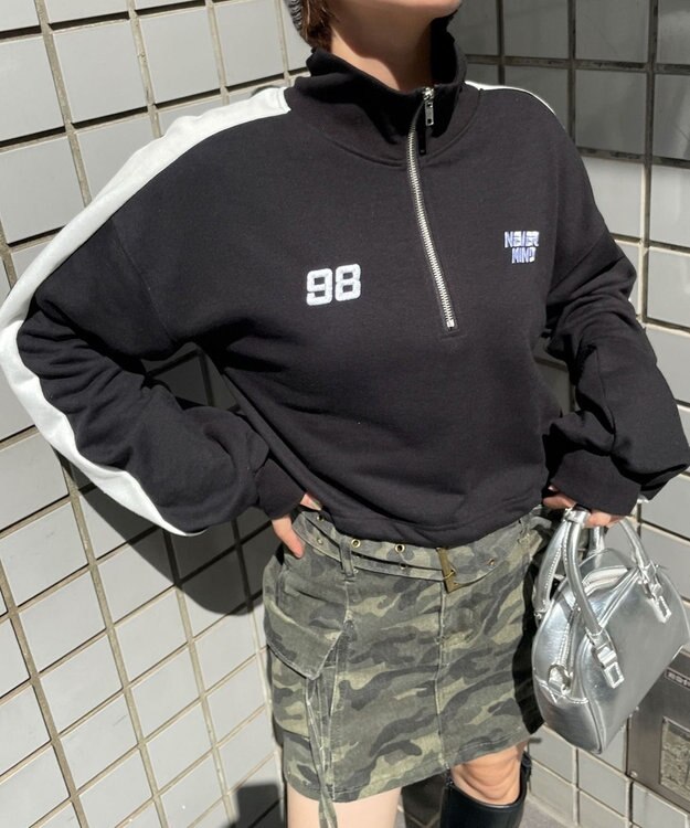 WEGO 刺繍ハーフジップショートスウェット ブラック