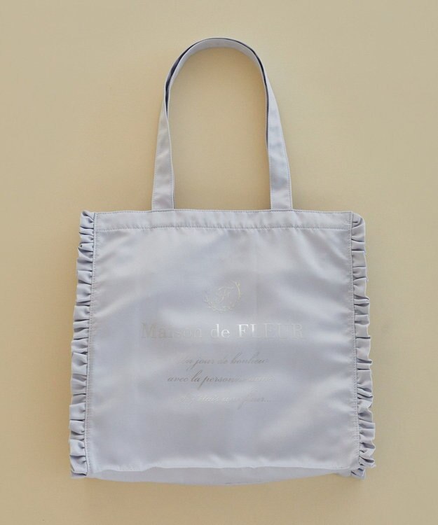 Maison de FLEUR サテンフリルスクエアトートバッグ Light Blue