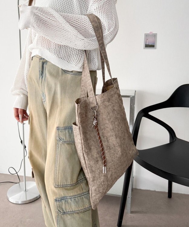 WEGO チャーム付きA4トートバッグ ブラウンその他