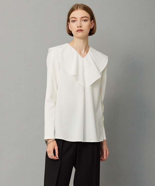 ICB L 【洗える】ハイゲージポンチ ラッフルカラープルオーバー オフホワイト系