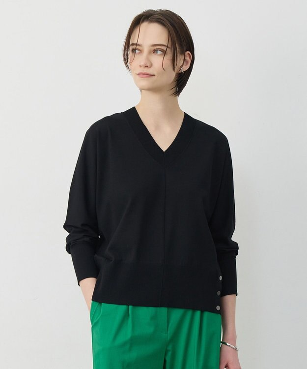 ICB クリアレーヨンストレッチ Vネックニット ブラック