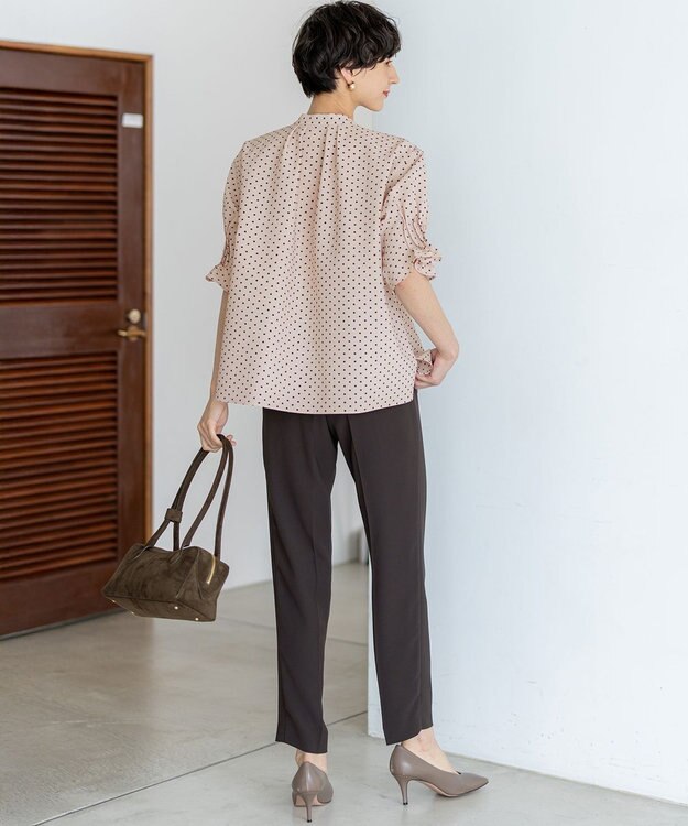 23区 【Oggi7月号掲載/吸水速乾/接触冷感/UVカット】ストレッチジョーゼット テーパード パンツ ダークブラウン系