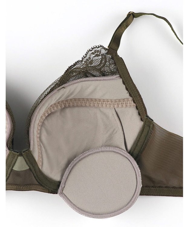 Wing 【SHIHOさん着用】 ブラジャー 自分のからだに合うフィット感 バストになじみやすい 背中すっきり 【マッチミーブラ】 ブラ KB2004 ウイング／ワコール オリーブ