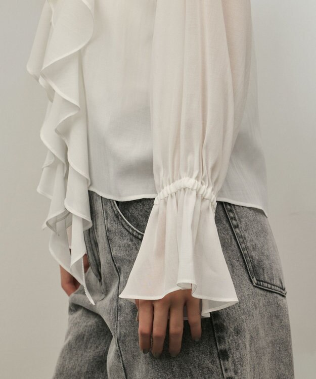 GRACE CONTINENTAL フリルブラウス ホワイト