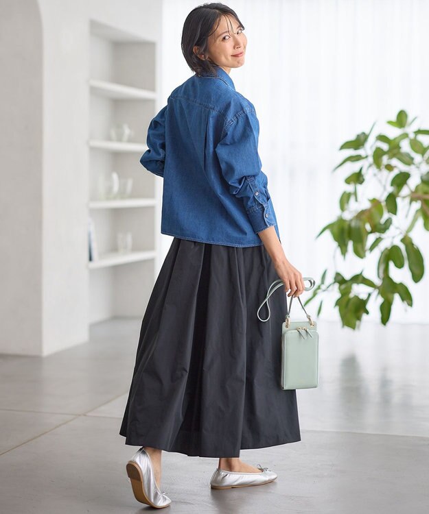 23区 【Oggi4月号掲載/洗える】23区DENIM ライトダンガリー クロップドシャツ インディゴ