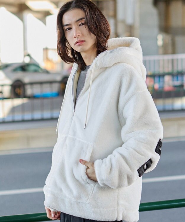 WEGO 【ユニセックス着用ITEM/MLサイズ展開】エコファーグラフィックブルゾン ホワイト