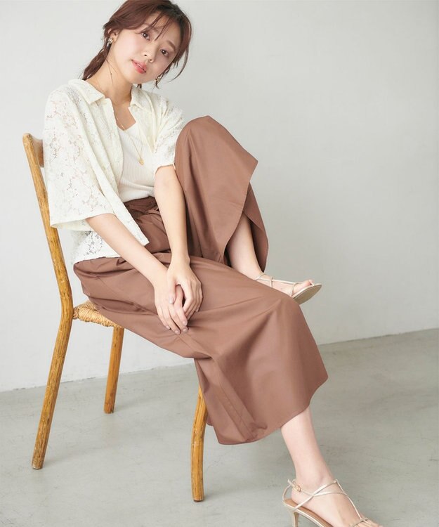 Feroux カップ付きリブ タンクトップ アイボリー系