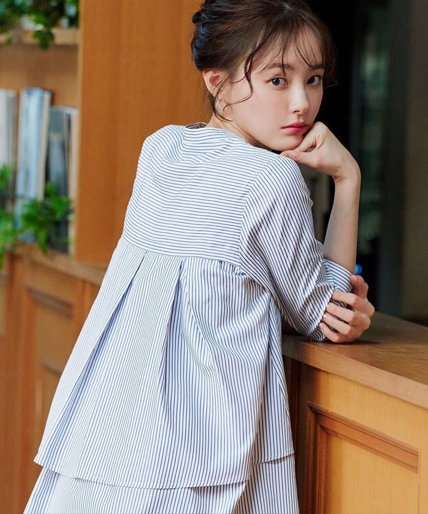 Tiaclasse L 【洗える】バックタックフレアチュニック ネイビーストライプ