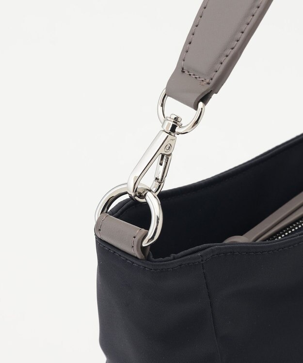 Y'SACCS ツイルナイロン　カーブショルダー　Mサイズ ネイビー