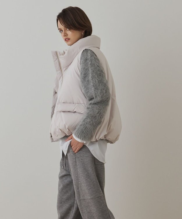 GRACE CONTINENTAL スタンドカラーダウンベスト キナリ