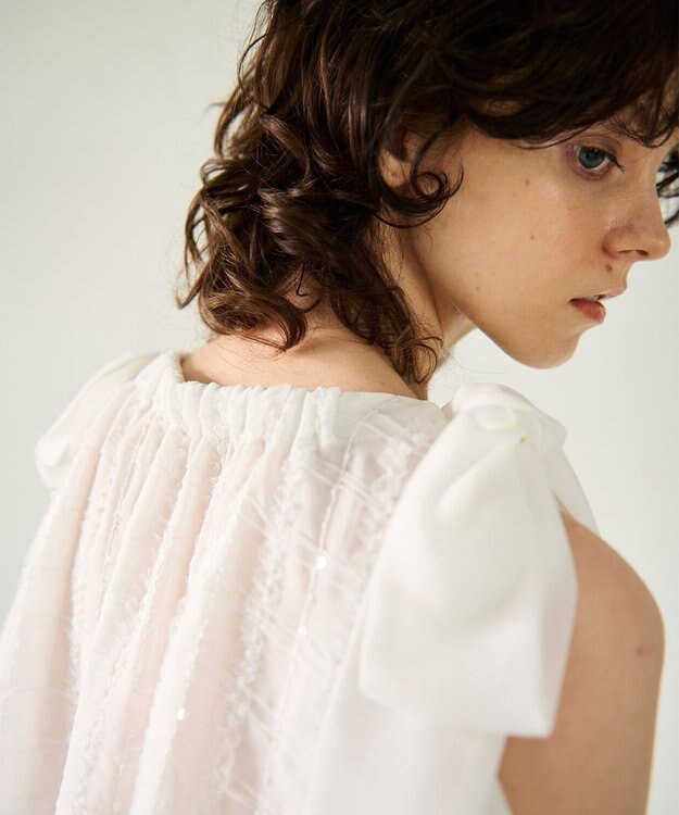 GRACE CONTINENTAL チュールフリルフレアトップ ホワイト