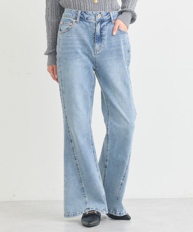 earth music&ecology 切り替えフレアデニムパンツ Light Indigo