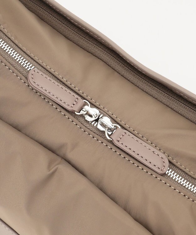 Y'SACCS ミリタリーフラップショルダー　Mサイズ グレージュ