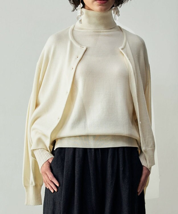 muuc エクストラファインメリノ・丸襟カーディガン ホワイト