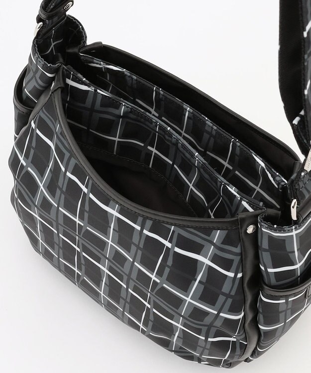 Y'SACCS ドローイングチェックショルダーバッグ ブラック