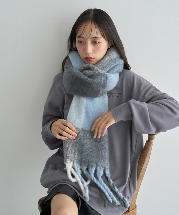 earth music&ecology ブロックチェックマフラー Gray