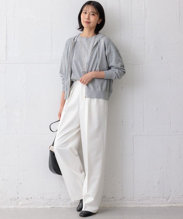 23区 【洗える】オータムシャイニー ニットパーカー ライトグレー系