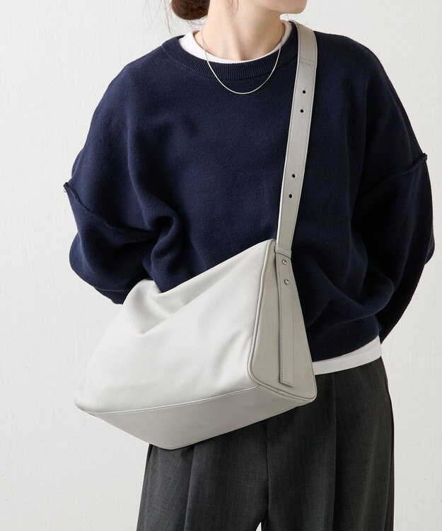 russet トライアングルショルダーバッグ(CE-1675) L.Gray