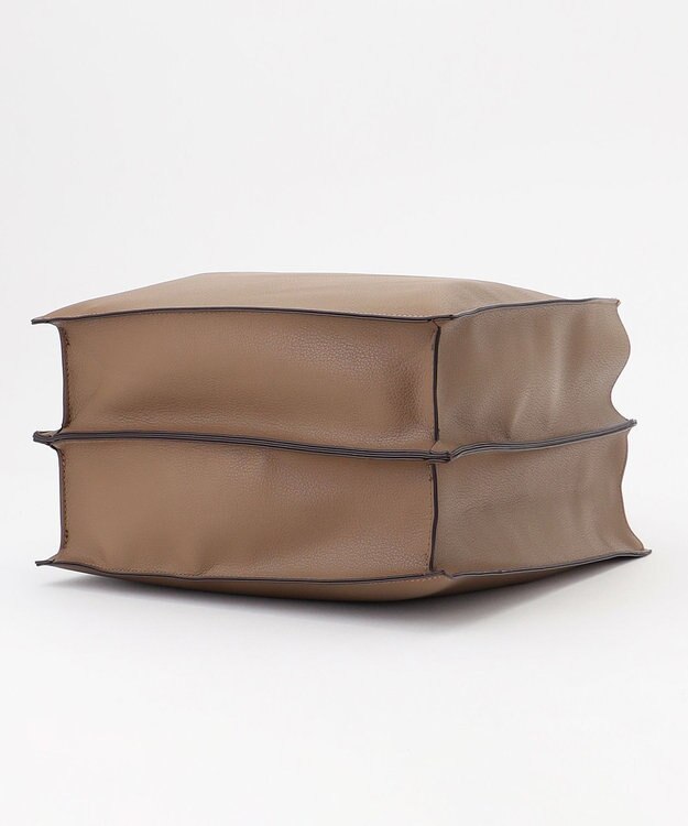 LA BAGAGERIE 【MONICA】アコーディオンスクエアトートM チョコ