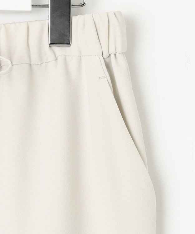 23区 【Oggi7月号掲載/吸水速乾/接触冷感/UVカット】ストレッチジョーゼット テーパード パンツ ベージュ系