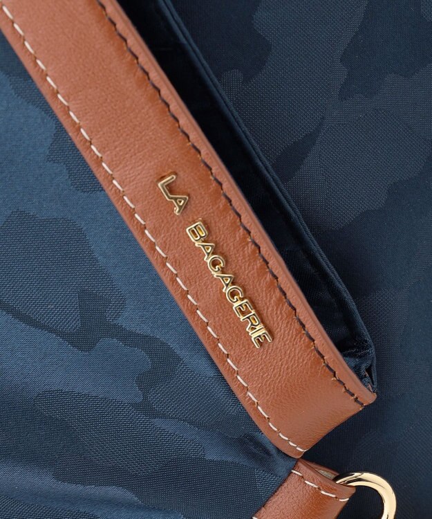 LA BAGAGERIE カモフラジャカード はっ水スマートリュック ネイビー