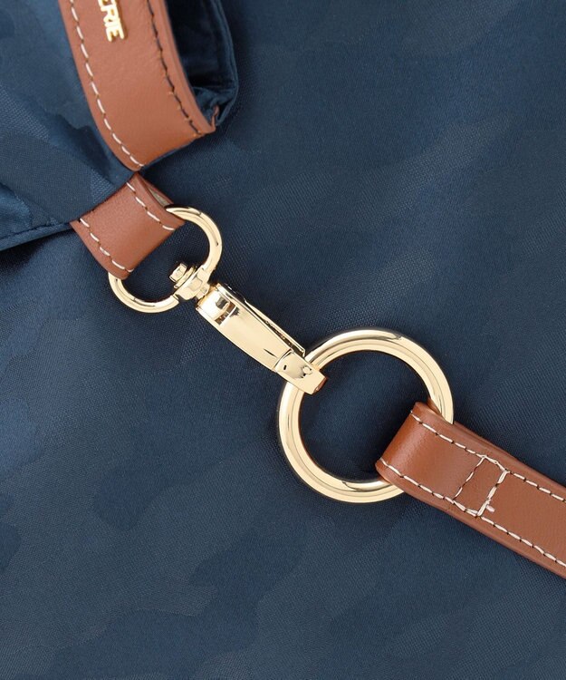 LA BAGAGERIE カモフラジャカード はっ水スマートリュック ネイビー