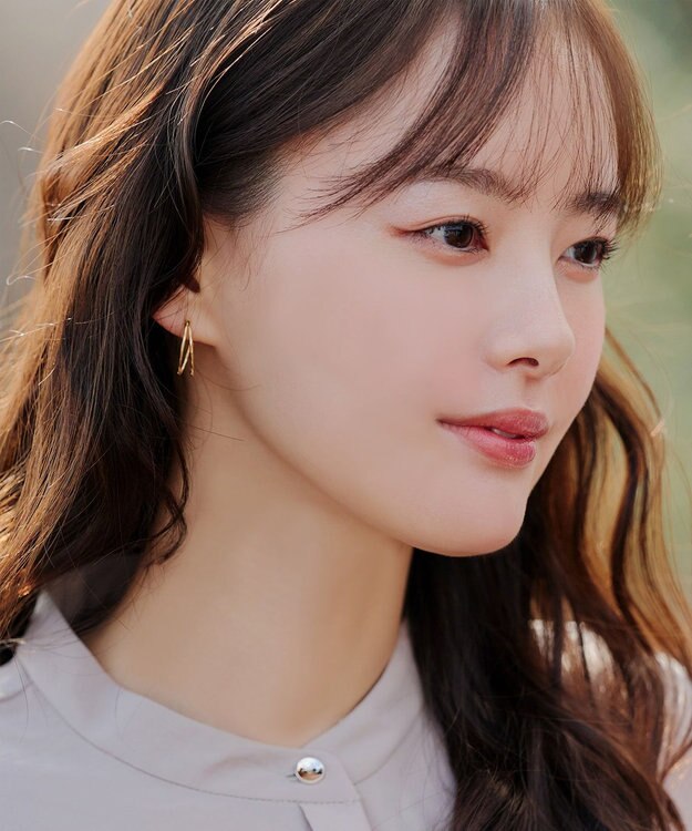 Tiaclasse 【金属アレルギー対応】ダブルラインカーブピアス ゴールド