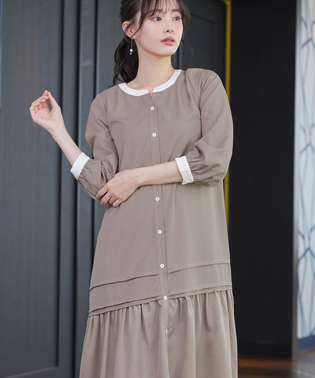 Tiaclasse L ピンタックギャザークレリックシャツワンピース グレージュ