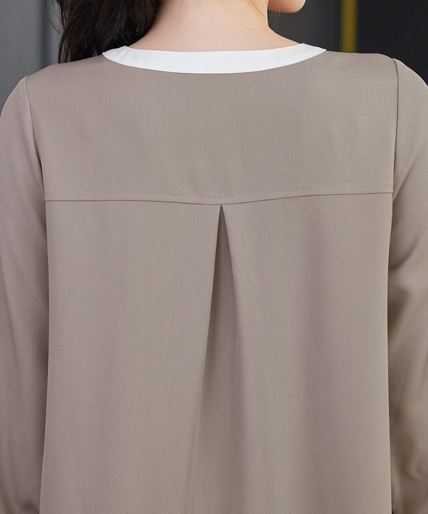 Tiaclasse L ピンタックギャザークレリックシャツワンピース グレージュ