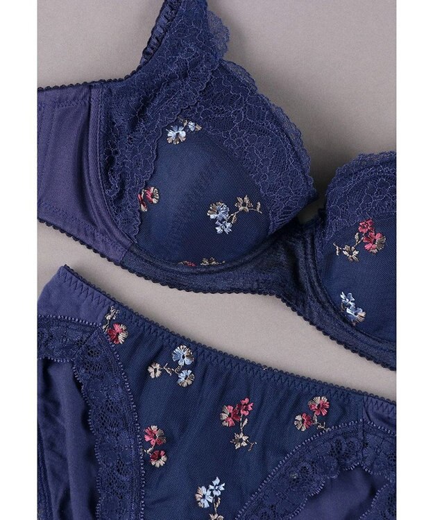 WACOAL 【小顔ブラ】 ブラジャー バストボリュームをコンパクトにメイク しっかり脇押さえ レディース BED403 /ワコール ブルー