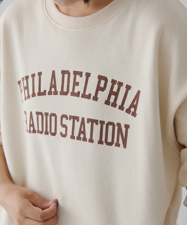 AMERICAN HOLIC カレッジロゴ裏起毛プルオーバー Ivory