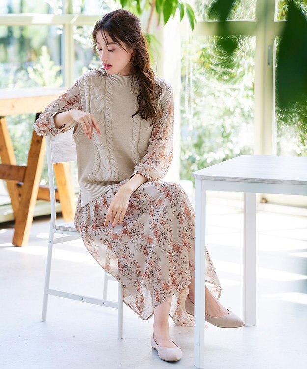 Tiaclasse 【洗える】ケーブル編みニットベスト ライトベージュ