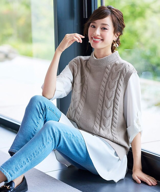 Tiaclasse 【洗える】ケーブル編みニットベスト モカ