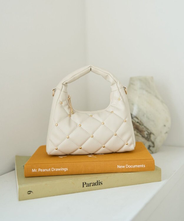 earth music&ecology スタッズキルトバッグ Ivory