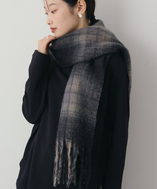 AMERICAN HOLIC チェックシャギーマフラー Black