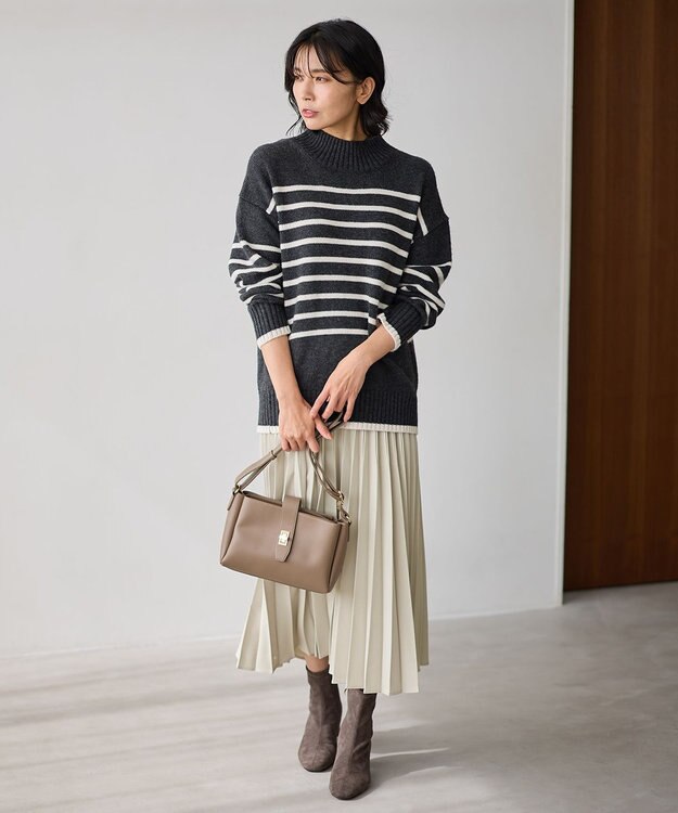 ANY ラムウールボトルネックプルオーバー チャコール×エクリュ