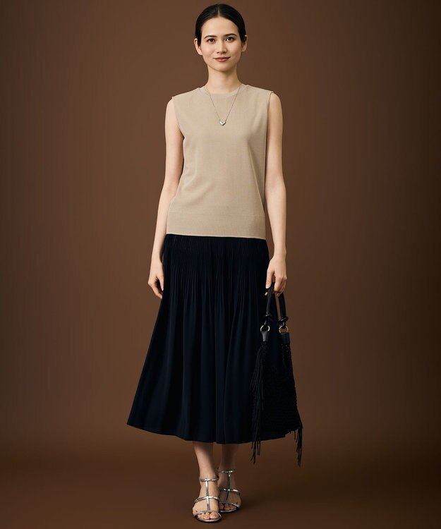 自由区 S 【デザインアップデート・ウエストゴム・セットアップ対応・セレモニー・通勤】ライトサテンプリーツ スカート ネイビー