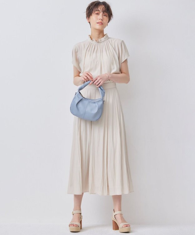 組曲 S 【前後着用可】ギャザーライトデシン ブラウス サンドベージュ系