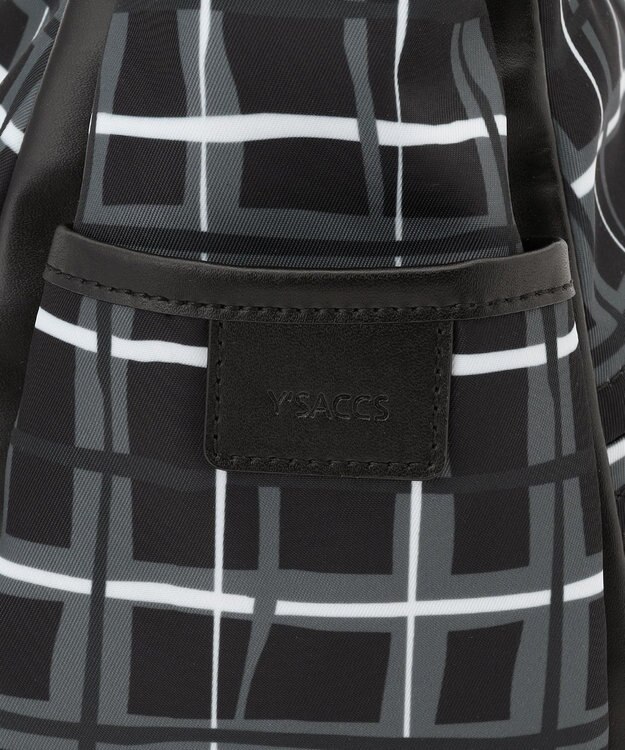 Y'SACCS ドローイングチェックショルダーバッグ ブラック