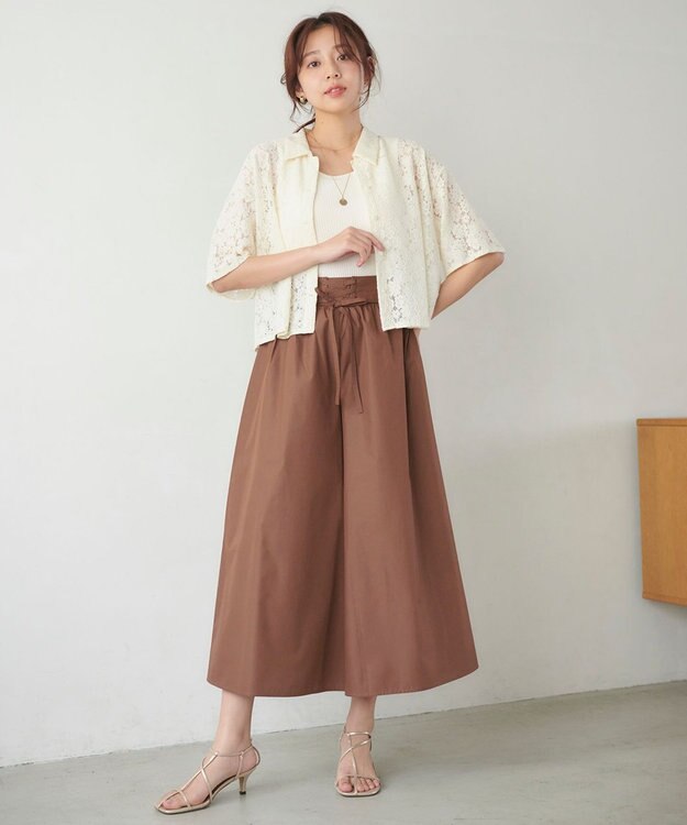 Feroux カップ付きリブ タンクトップ アイボリー系