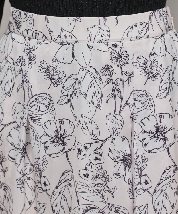 GRACE CONTINENTAL フルーツフラワープリントスカート キナリ