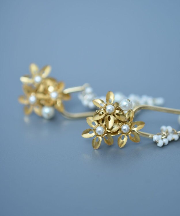 monshiro ユキヤナギモビール イヤリング ホワイト×ゴールド