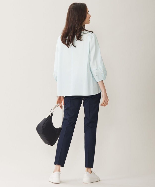 自由区 【洗える】テンセルコットンエンブロイダリープルオーバー ブラウス サックス