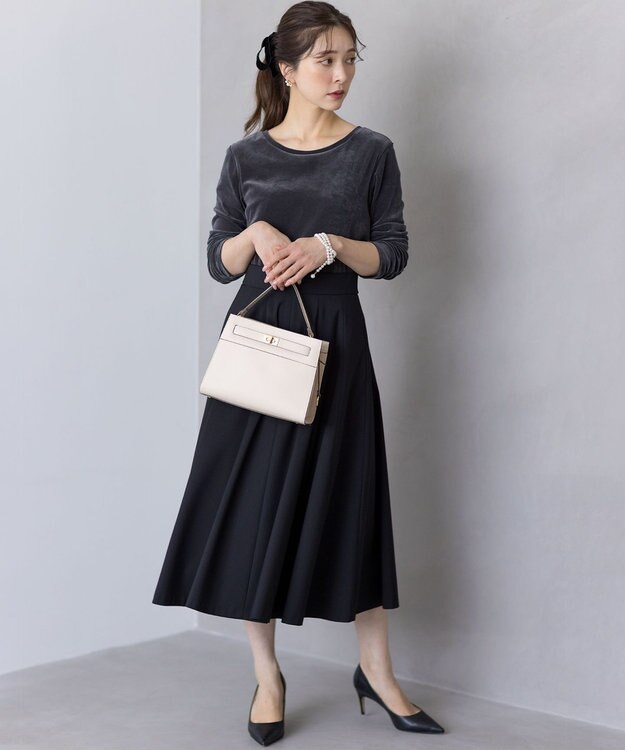 組曲 【ご好評につき追加予約 / 加藤ローサさん着用】ハンサムツイルフレア スカート ブラック系