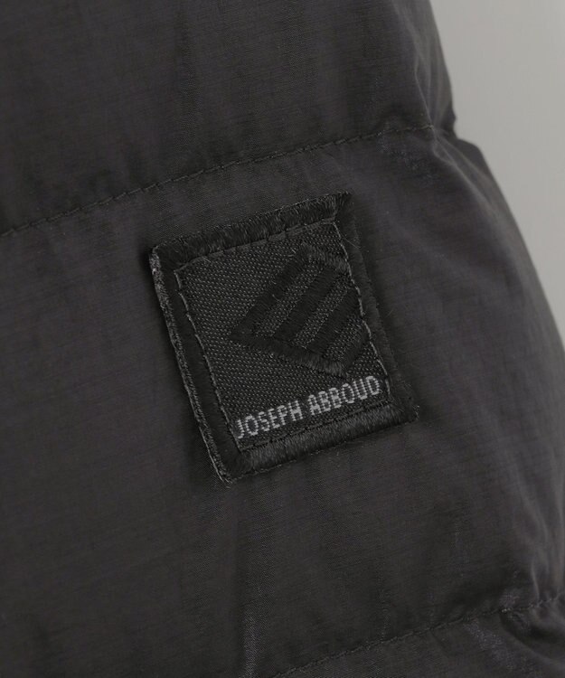 JOSEPH ABBOUD 【キングサイズ・軽量/サスティナブル素材/ECO撥水/インナーダウンにも】ナイロンスラブタフタダウンブルゾン ブラック系