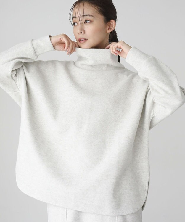 Green Parks 圧縮ポンチゆるタートルプルオーバー Ivory