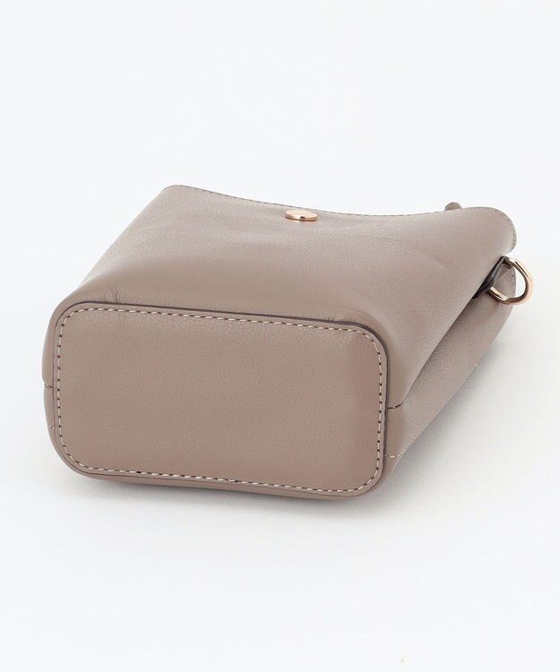 LA BAGAGERIE 【maison vert】 【多収納】ノットデザインポシェット グレー