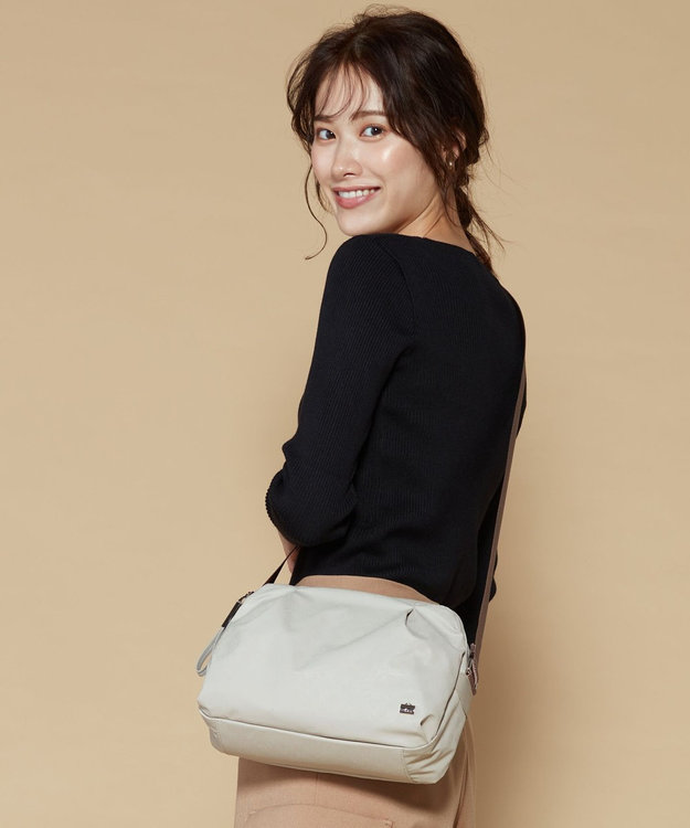 LA BAGAGERIE モノグラムデイリーショルダー アイボリー