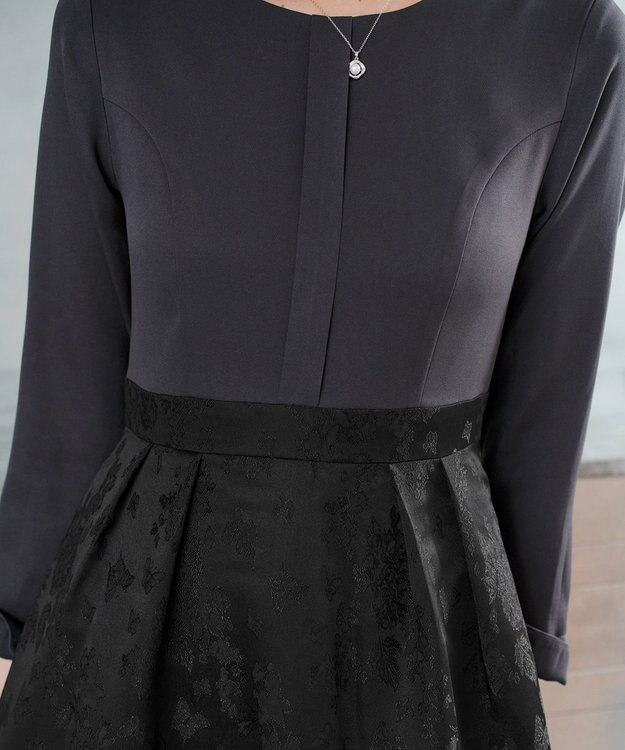 Tiaclasse フラワージャガードドッキングワンピース チャコールグレー×ブラック